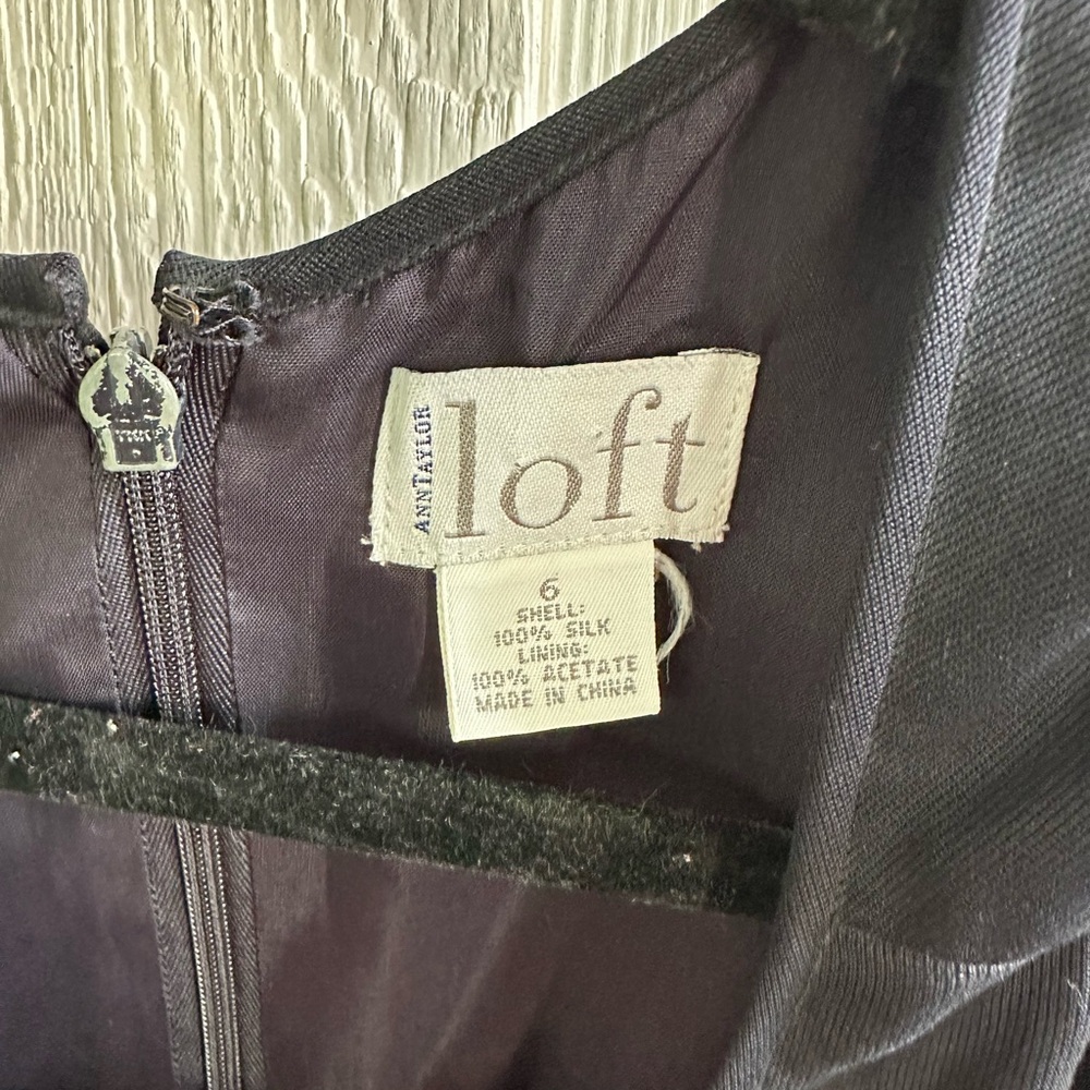 Vintage Ann Taylor Loft 100% Silk Elegant Black Sleeveless Cocktail Dress - Picture 4 of 4